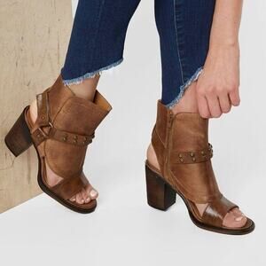 Vintage 93 Grace Heeled Booties Shoes Faux Leather Size 9